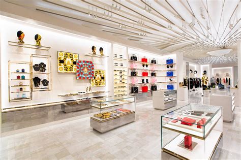 versace dubai shop